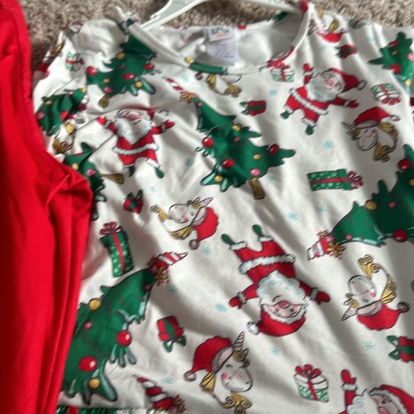 Christmas tunic and pants size 7/8 worn once - Picture 2 of 3